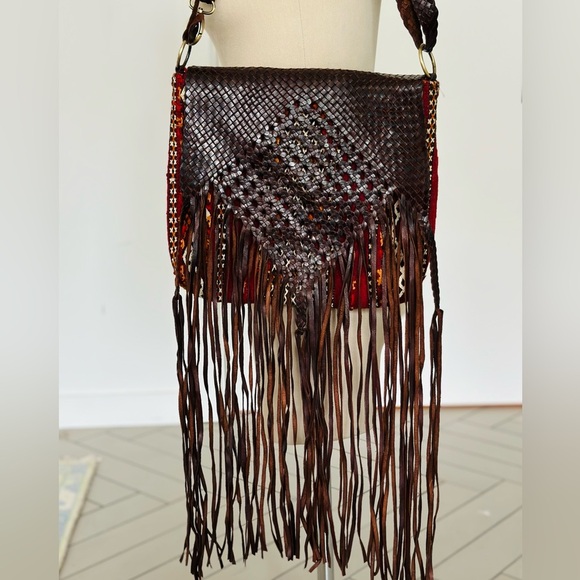 Vintage Kilim Moroccan Shoulder bag with leather fringe - Picture 2 of 8